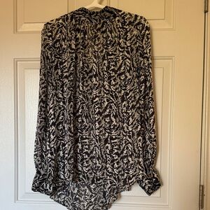 Elegant Black and White Women's Top